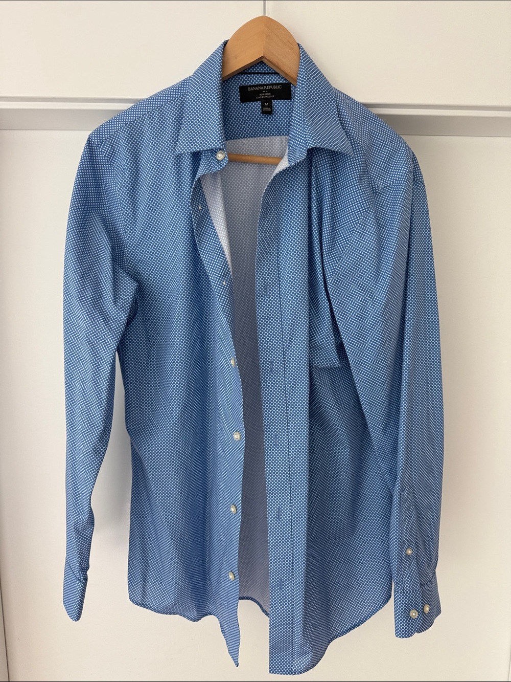 Banana Republic Men's Light Blue Microdot Dress Shirt